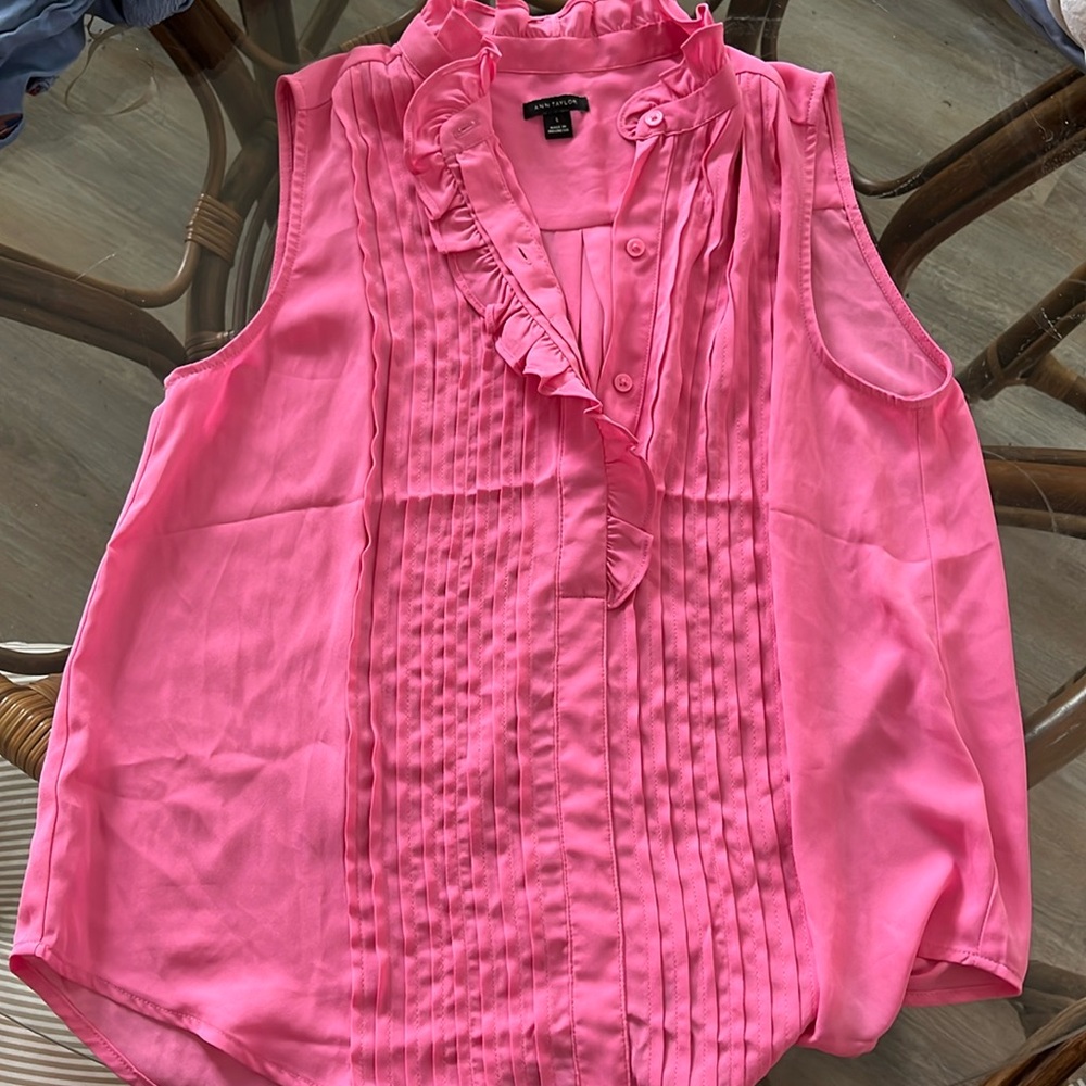 Ann Taylor sleeveless pink blouse
